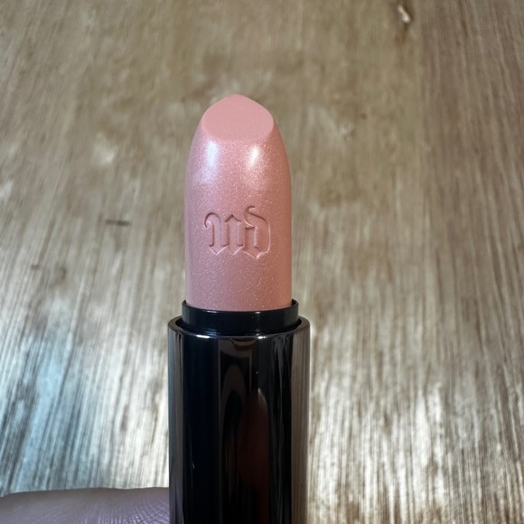 Urban Decay Vice Lipstick Gubby Metallized Peachy Pink - Picture 2 of 3